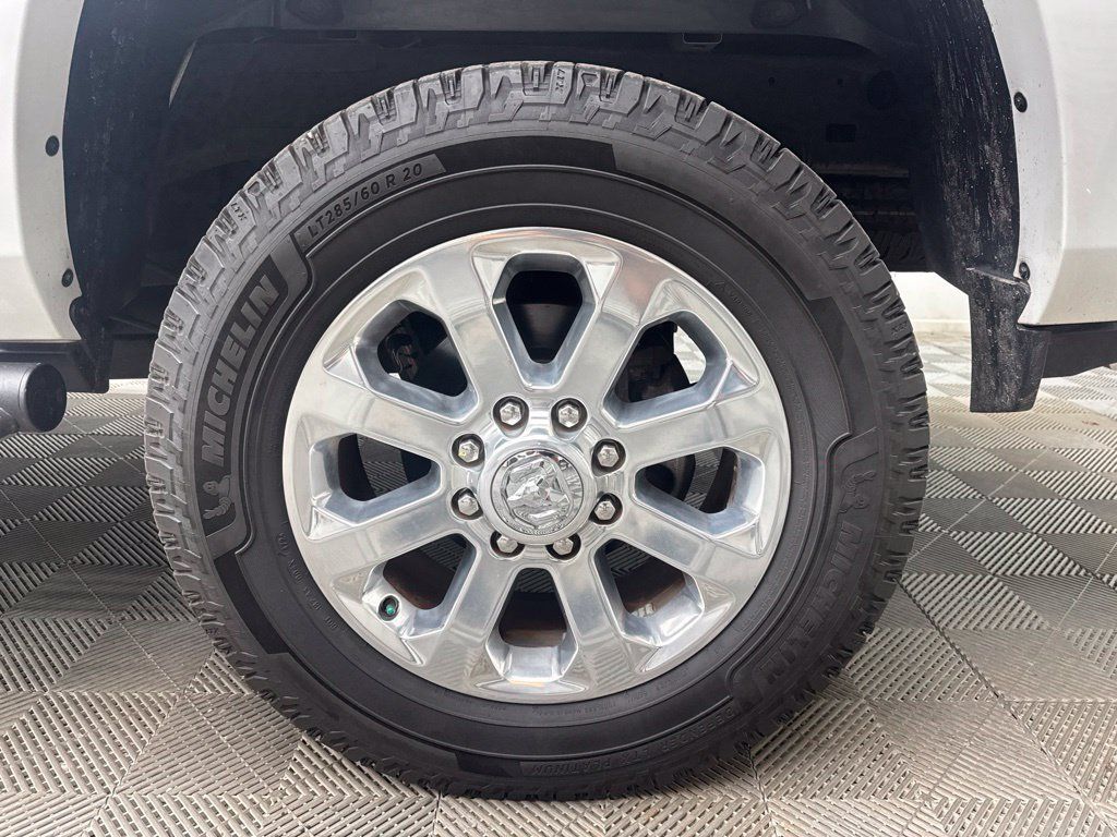 Used 2019 RAM 2500 Laramie AWD/4WD image 9