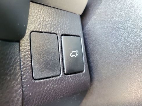 Used 2016 Toyota RAV4 XLE image 31