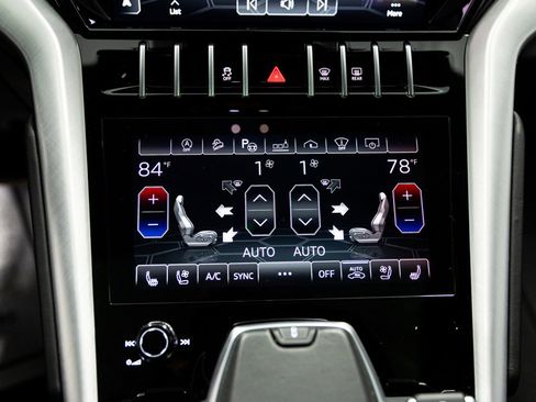 Used 2021 Lamborghini Urus image 26