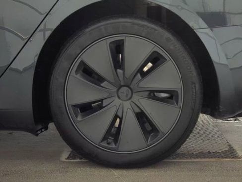 Used 2024 Tesla Model 3 Long Range AWD/4WD image 19