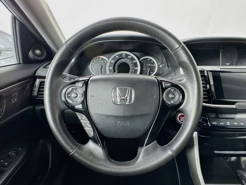 Certified 2017 Honda Accord EX-L image 11