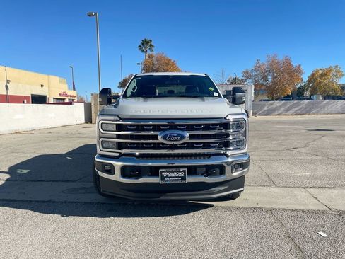 New 2026 Ford F250 Lariat w/ FX4 Off-Road Package AWD/4WD image 3