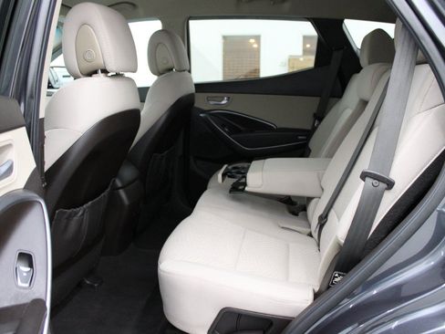 Used 2018 Hyundai Santa Fe Sport w/ 2.4L Value Package 02 FWD image 8