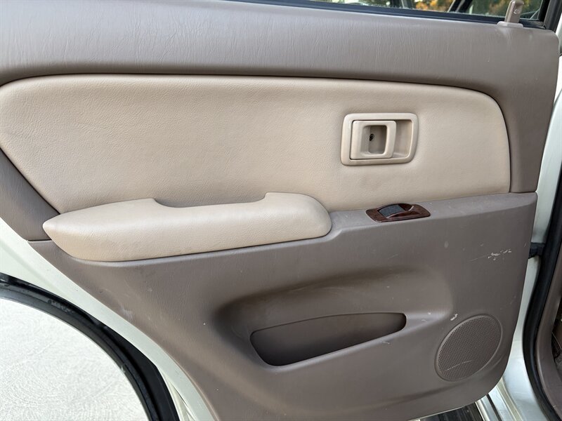 Used 2001 Toyota 4Runner Limited RWD image 22