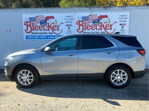 Certified 2023 Chevrolet Equinox LT w/ Driver Convenience Package image 7