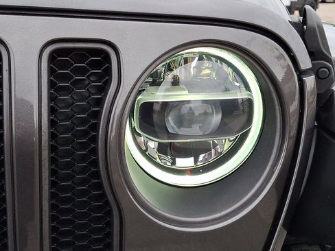 Used 2021 Jeep Wrangler Unlimited Rubicon image 9