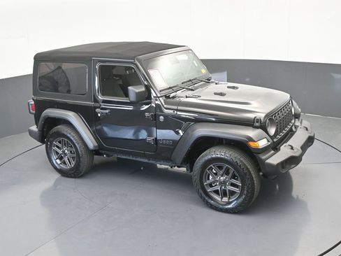Used 2024 Jeep Wrangler Sport S image 43