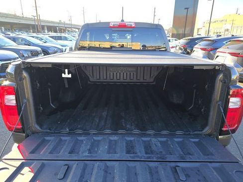 Used 2024 GMC Canyon AT4 w/ AT4 Premium Package image 31