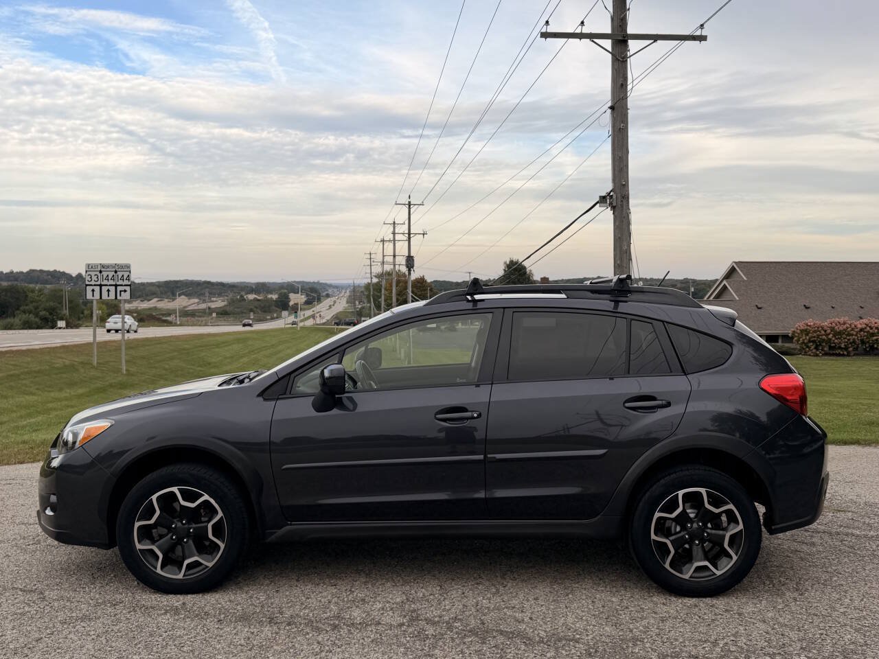 Used 2013 Subaru Crosstrek 2.0i Limited AWD/4WD image 2