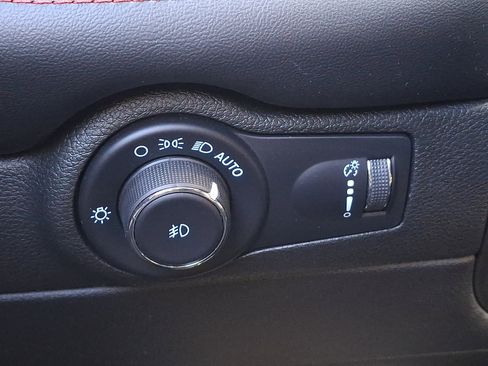 Used 2023 Dodge Durango R/T image 32