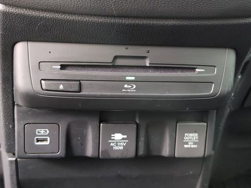 Certified 2024 Honda Odyssey Touring image 22