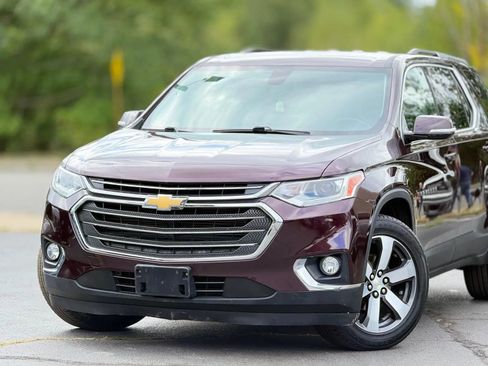 Used 2018 Chevrolet Traverse LT w/ LPO, Floor Liner Package AWD/4WD image 36