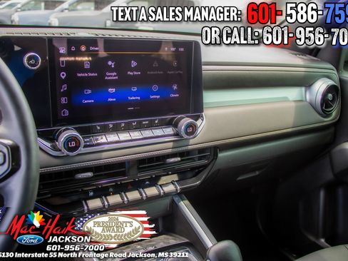 Used 2024 Chevrolet Colorado LT w/ LT Convenience Package III AWD/4WD image 15
