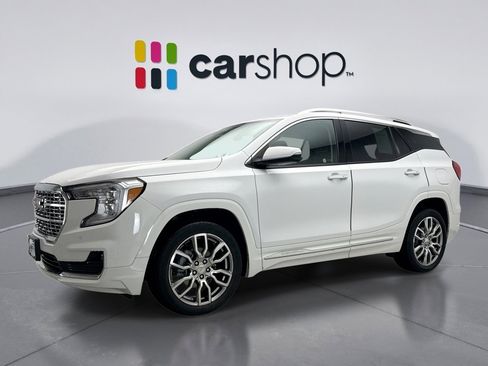Used 2023 GMC Terrain Denali w/ LPO, Floor Liner Package AWD/4WD image 1