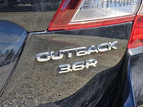 Used 2017 Subaru Outback 3.6R Limited w/ Popular Package #5 image 5