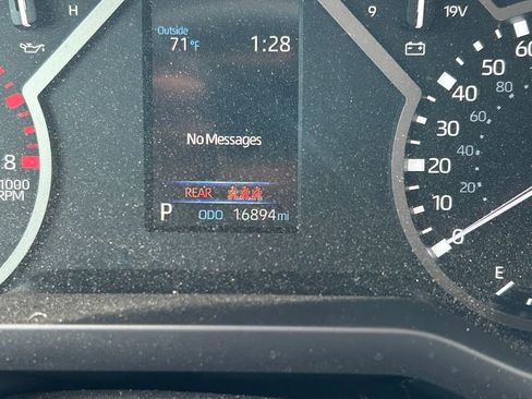 Used 2023 Toyota Tundra Limited w/ Power Package image 39