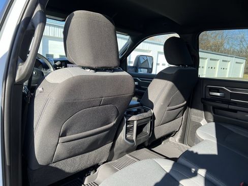 Used 2024 RAM 2500 Big Horn w/ Off Road Package image 22