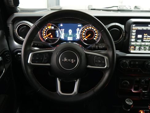 Used 2022 Jeep Wrangler Unlimited Sahara AWD/4WD image 27