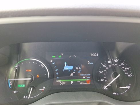 Used 2025 Toyota Sienna XLE image 20