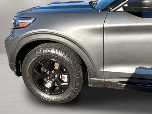 Used 2022 Ford Explorer Timberline image 32