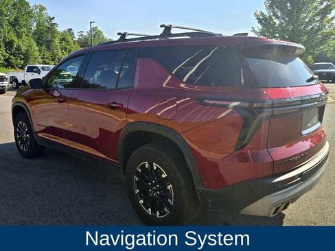 Used 2024 Chevrolet Traverse Z71 w/ Enhanced Driving Package AWD/4WD image 2