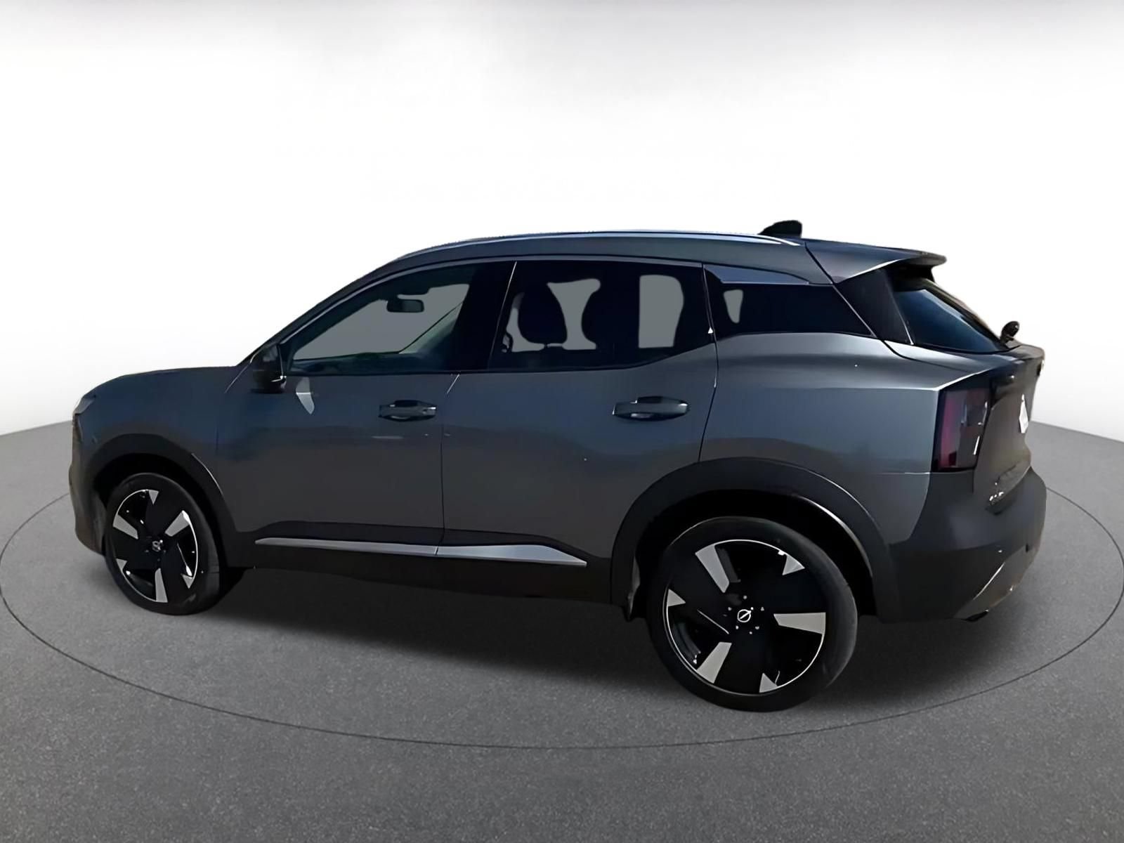 Used 2026 Nissan Kicks SR AWD/4WD image 12