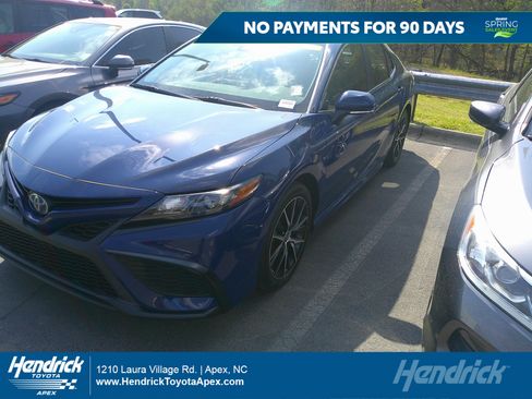 Used 2023 Toyota Camry SE w/ Audio Upgrade Package image 1