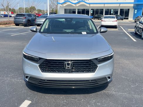 Used 2023 Honda Accord EX-L image 7