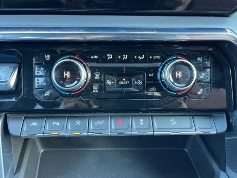 Used 2025 GMC Sierra 1500 Denali Ultimate AWD/4WD image 13