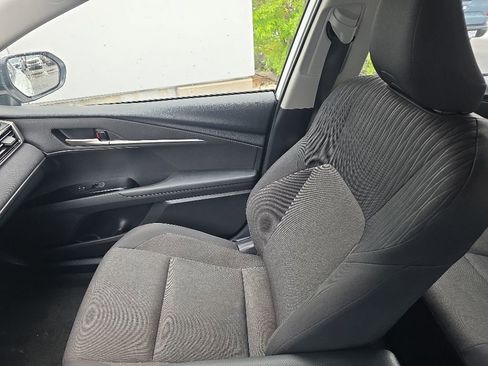 Used 2025 Toyota Camry LE FWD image 29