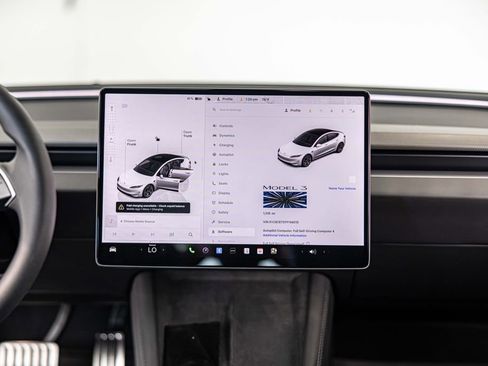 Used 2026 Tesla Model 3 Performance image 33