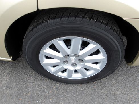 Used 2010 Chrysler Sebring Touring image 20