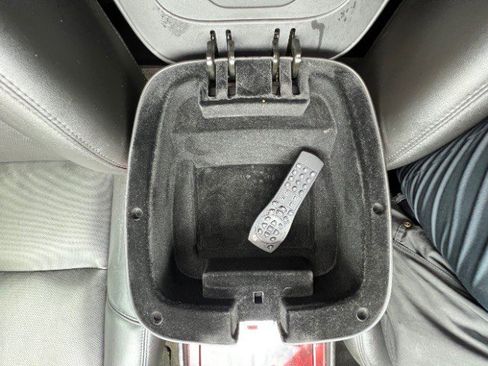 Used 2014 Cadillac Escalade ESV Luxury RWD image 52