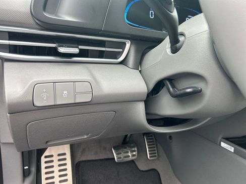New 2026 Hyundai Elantra Sport FWD image 17