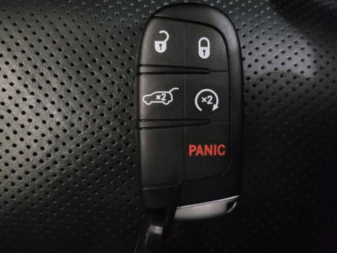 Used 2020 Jeep Grand Cherokee High Altitude AWD/4WD image 32