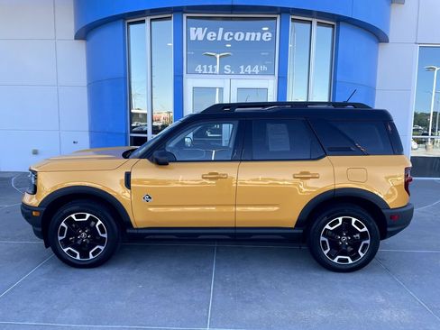 Used 2022 Ford Bronco Sport Outer Banks w/ Tech Package AWD/4WD image 1