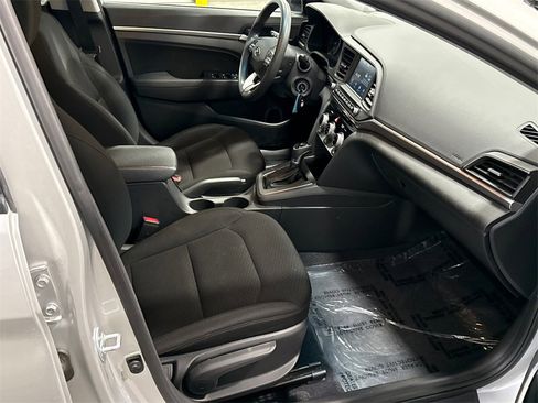 Used 2019 Hyundai Elantra SEL w/ Cargo Package image 13