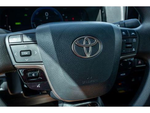 Used 2026 Toyota Camry LE w/ Convenience Package FWD image 29