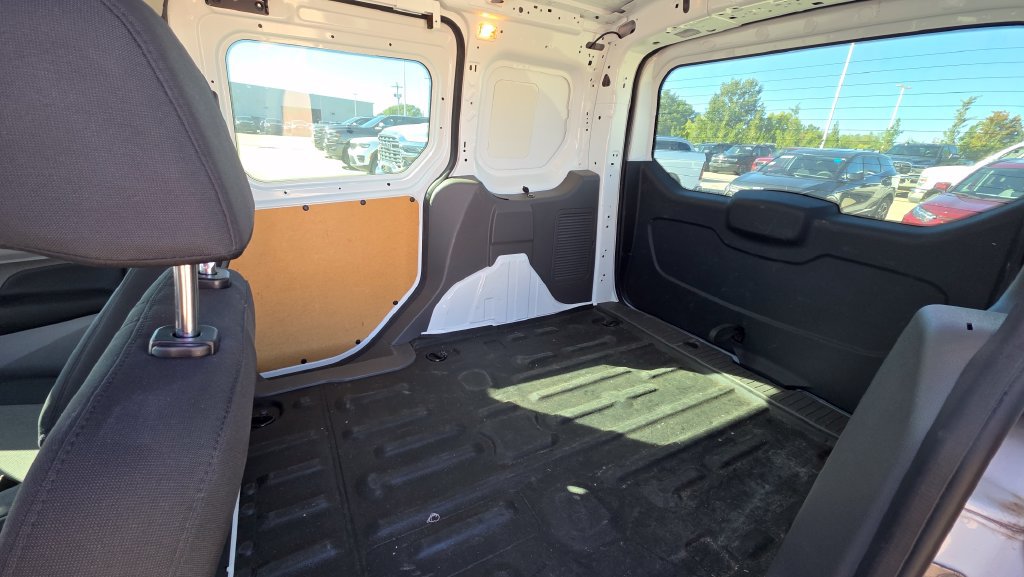Used 2022 Ford Transit Connect XL FWD image 13