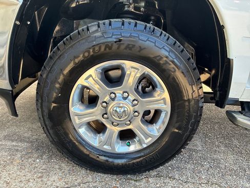 Used 2024 RAM 2500 Big Horn image 25