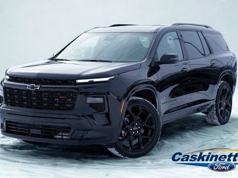 Used 2026 Chevrolet Traverse RS image 1