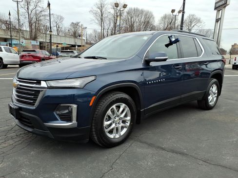 Used 2023 Chevrolet Traverse LT w/ LPO, Floor Liner Package image 7