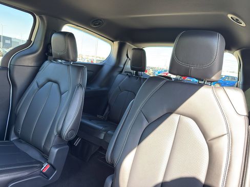 New 2026 Chrysler Voyager LX FWD image 31