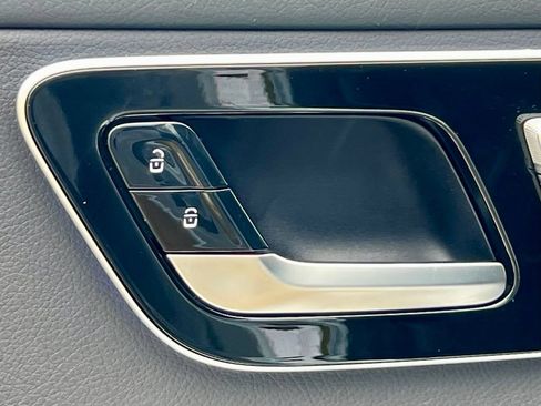 Certified 2023 Mercedes-Benz C 300 4MATIC Sedan image 24