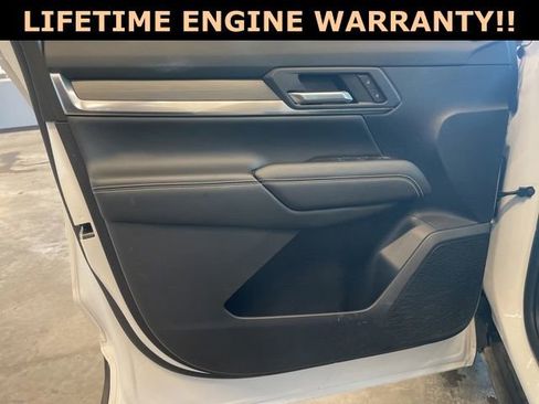 Used 2025 GMC Terrain Elevation image 12