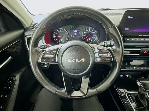 Certified 2022 Kia Seltos Nightfall Edition image 11