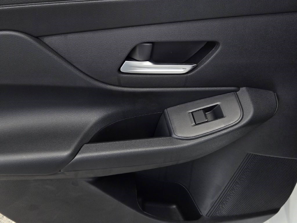 New 2027 Nissan Sentra SV w/ Floor Mat Package FWD image 9