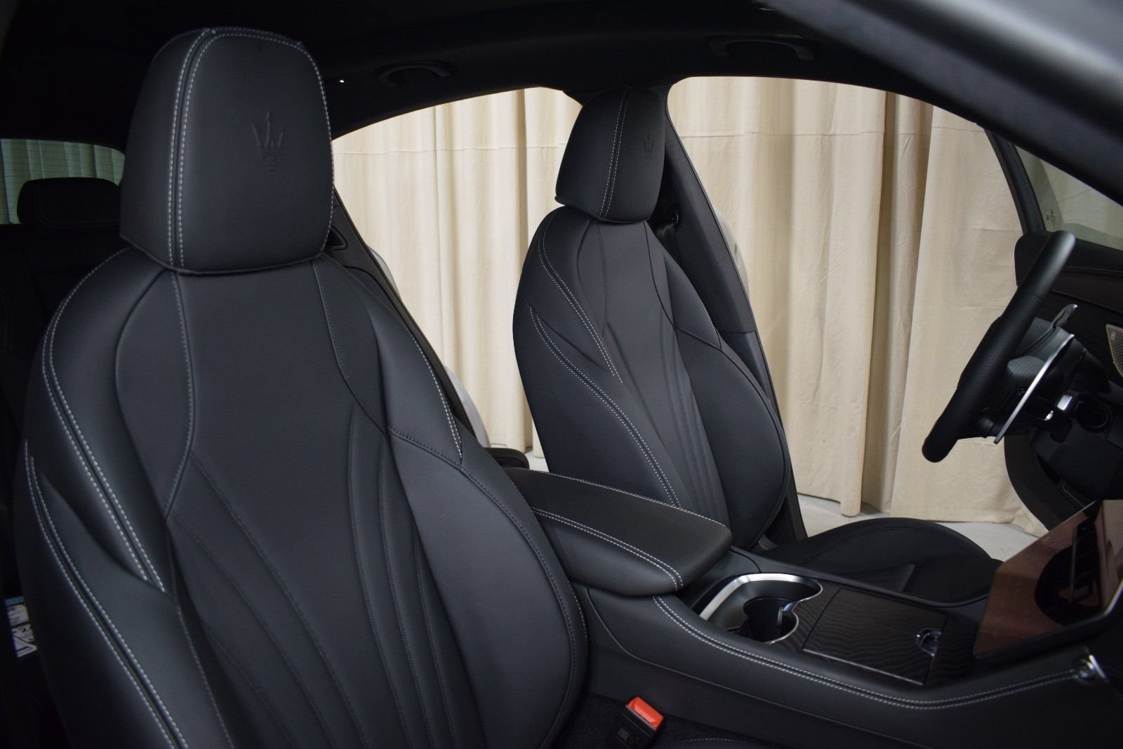 Certified 2025 Maserati Grecale Modena AWD/4WD image 22