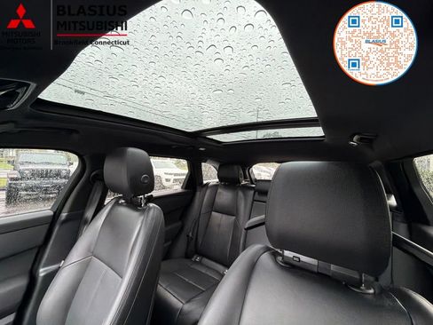 Used 2025 Land Rover Range Rover Velar Dynamic SE AWD/4WD image 39
