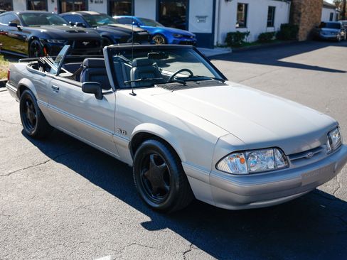 Used 1992 Ford Mustang LX image 20